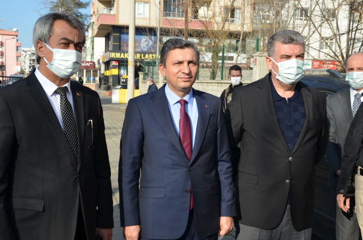 Batman Valisi Şahin, Atatürk Parkı'ndaki genişletme çalışmalarını inceledi
