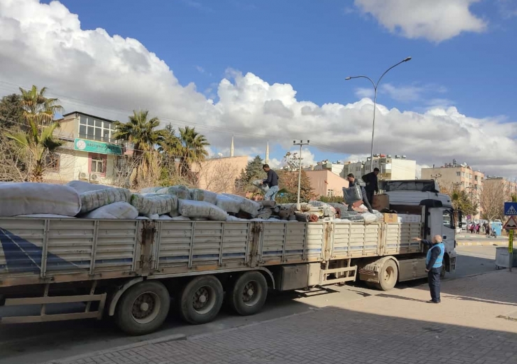 Şanlıurfa'dan Suriye'ye insanı yardım tırı gönderildi