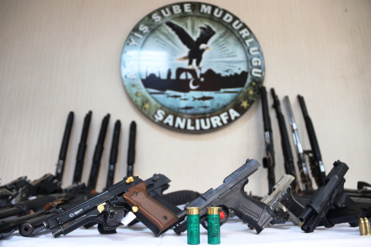 Şanlıurfa'da son bir yılda 2 bin 420 silah ele geçirildi