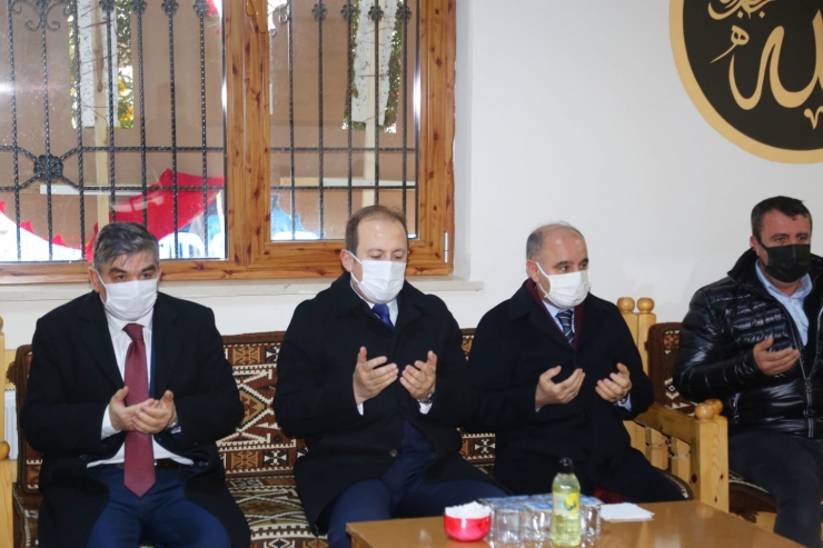 Ticaret Bakan Yardımcısı Turagay, Şırnak'ta taziye ziyaretinde bulundu