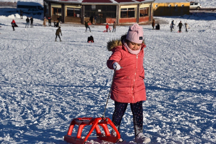 Karacadağ'ın yatırımlarla kış turizminde öne çıkması hedefleniyor