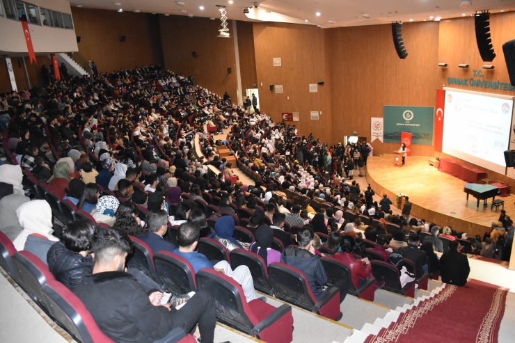 Şırnak'ta 8 Mart Dünya Kadınlar Günü etkinlikle kutlandı