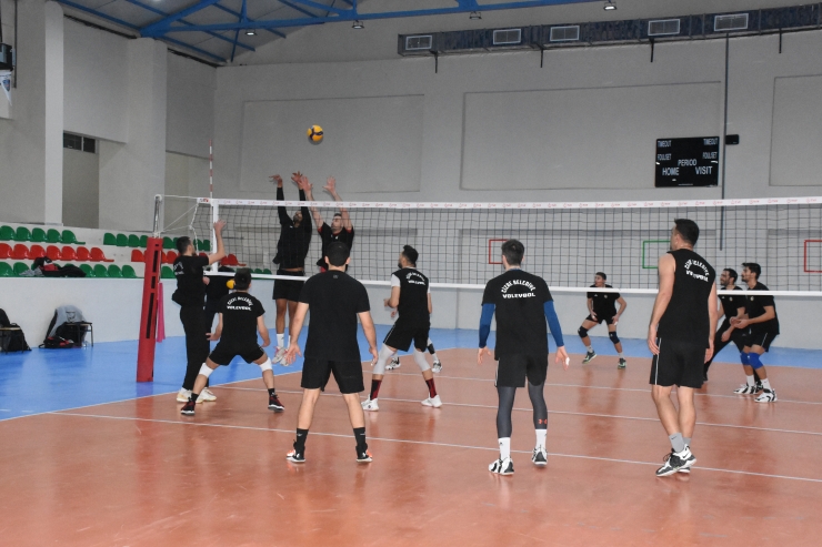Cizre Belediyespor, Bursa Büyükşehir Belediye maçı hazırlıklarını sürdürüyor