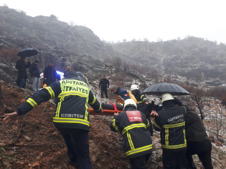 Adıyaman'da öğrenci servisinin devrilmesi sonucu 10 kişi yaralandı