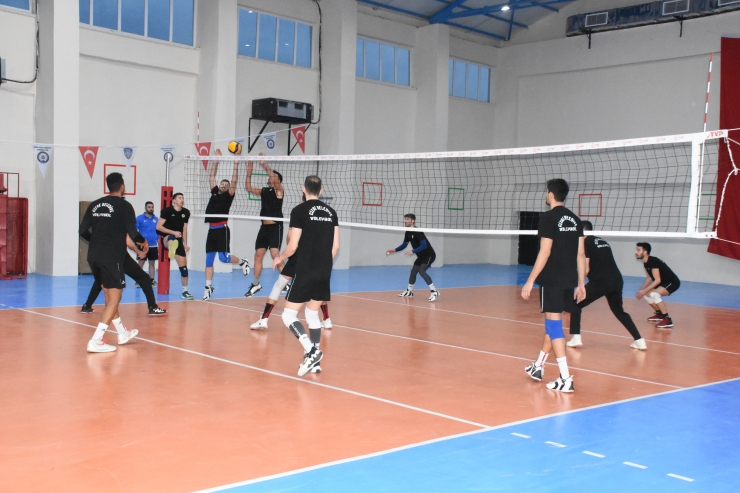 Cizre Belediyespor, Yeni Kızıltepespor maçı hazırlıklarını sürdürüyor