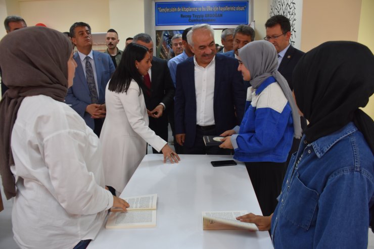 Şırnak'ta 19 şehit adına oluşturulan "Şehitler Kütüphanesi" açıldı