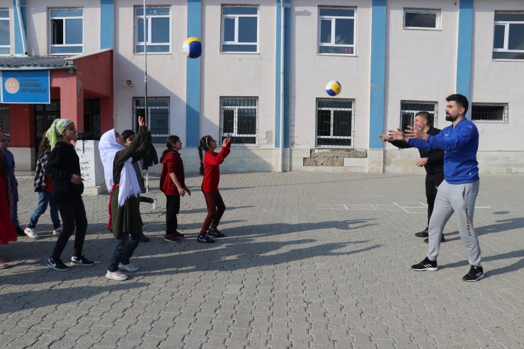 Köy çocukları sporla buluştu