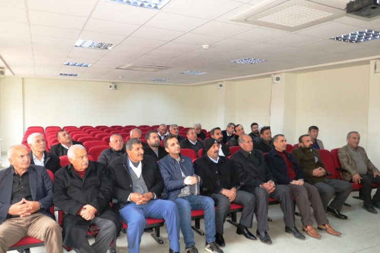 Cizre'de muhtarlara Aile Okulu Projesi kapsamında eğitim verildi