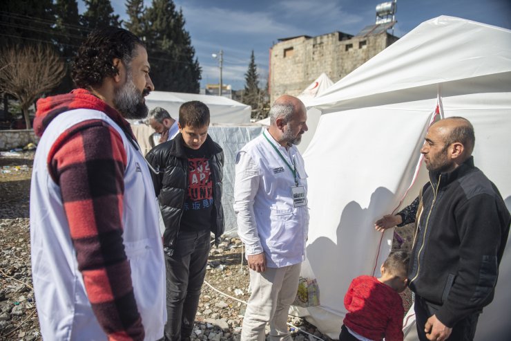 "Yeryüzü Doktorları" Adıyaman'da depremzedeleri sağlık kontrolünden geçiriyor