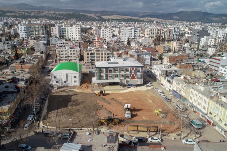 Adıyaman'da depremzede esnaf için "prefabrik çarşı" kuruluyor