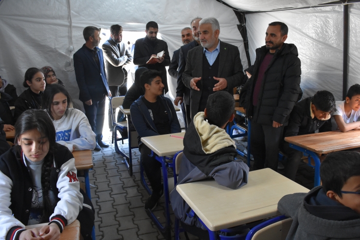 HÜDA PAR Genel Başkanı Yapıcıoğlu, Adıyaman'da depremzedelerle bir araya geldi